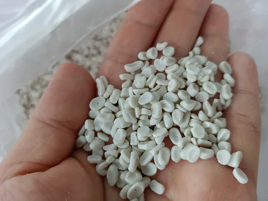 Заводская цена пластикового сырья ОАЭ пищевой белый мастербатч